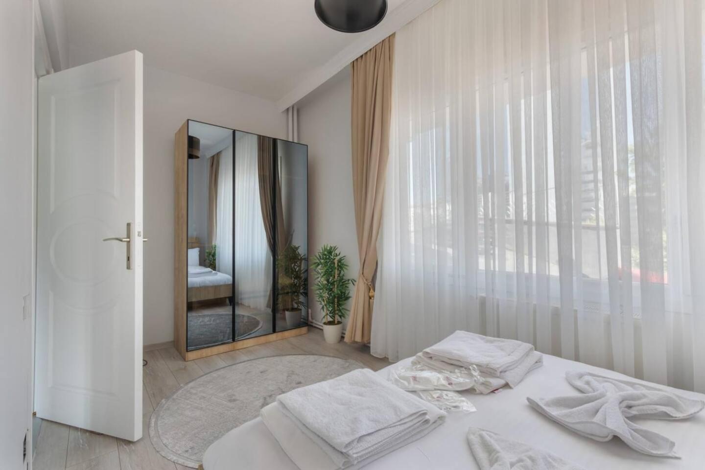 Appartement Modern 2br Apt In The Hearth Of The Istanboel